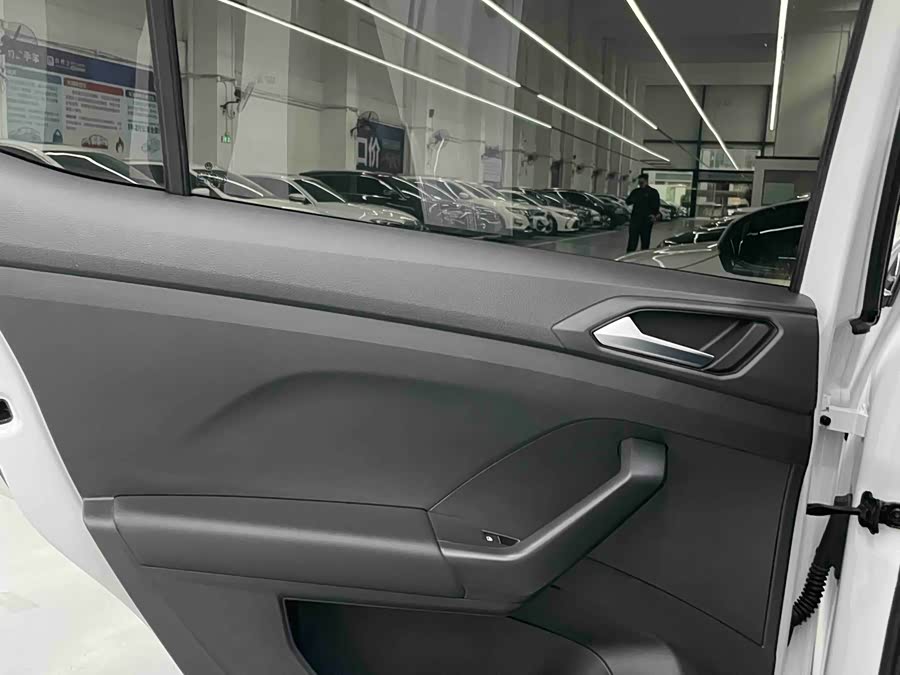 Volkswagen Tacqua 2022 car image #19