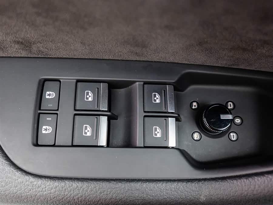 Audi A6L 2019 car image #19