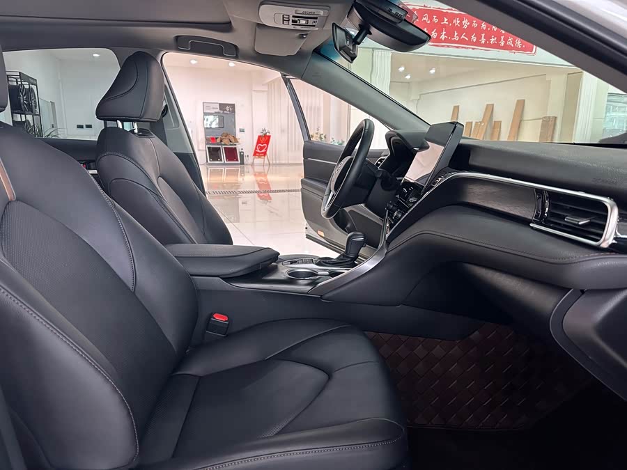 Toyota 2025 car image #19