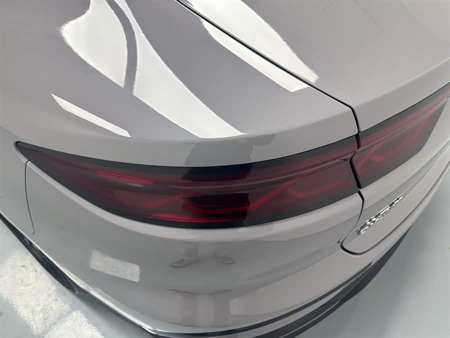 BYD Han 2024 car image #19