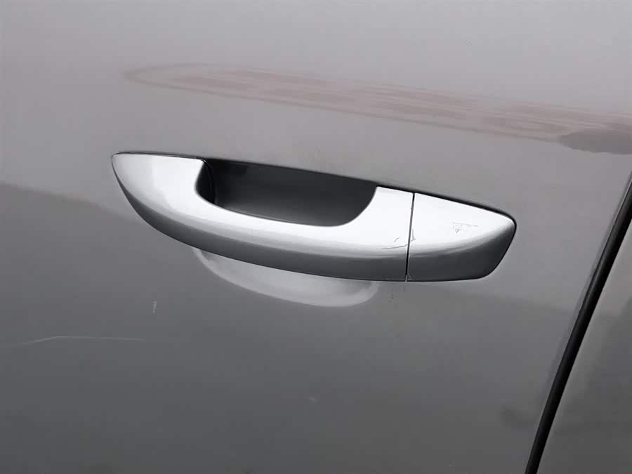 Skoda Superb 2011 imagem de carro #19