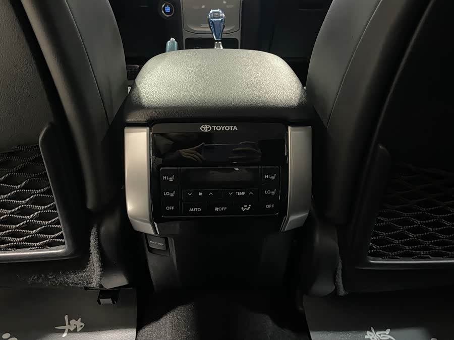 Toyota Land Cruiser Prado 2020 #19 Toyota Land Cruiser Prado 2020 car image #19