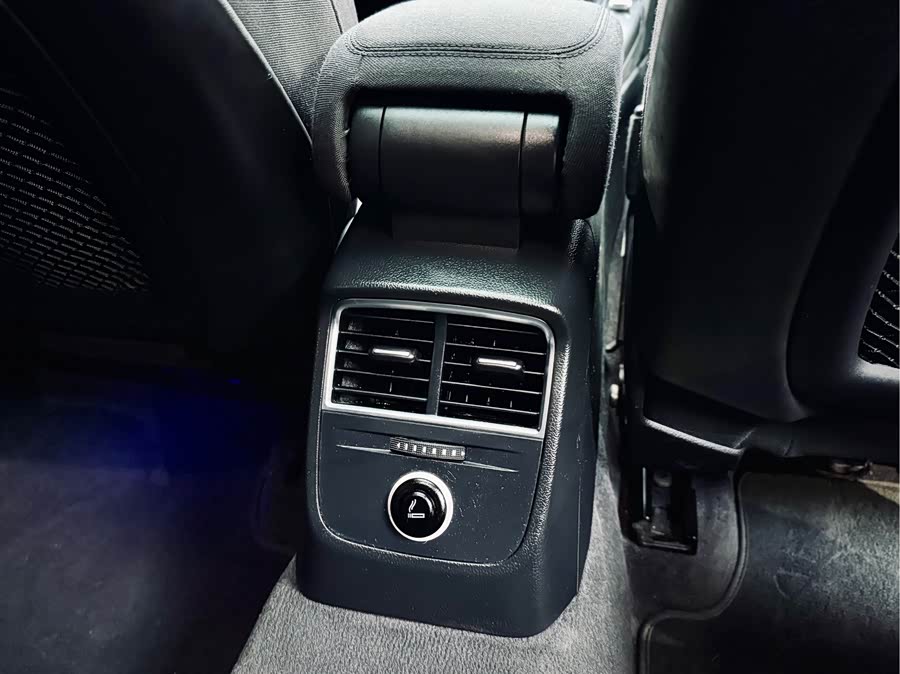 Audi A3 2020 car image #19