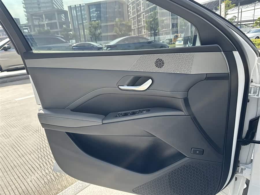 BYD Qin Plus 2025 car image #19
