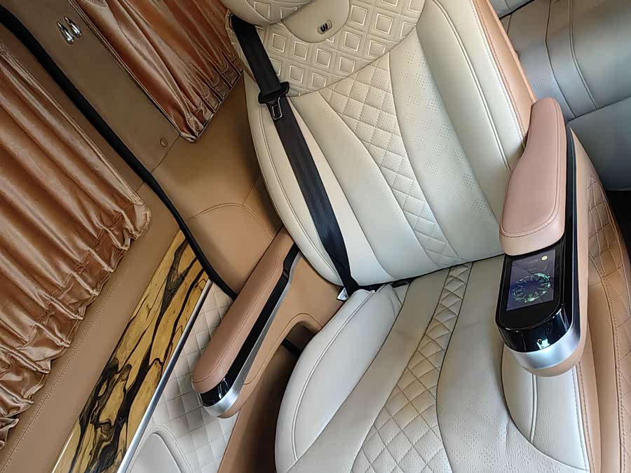 Mercedes-Benz V Class 2020 #19 Mercedes-Benz V Class 2020 car image #19