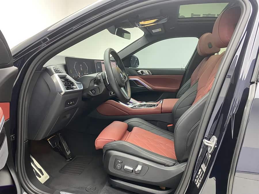 BMW X6 2024 immagine di auto #19