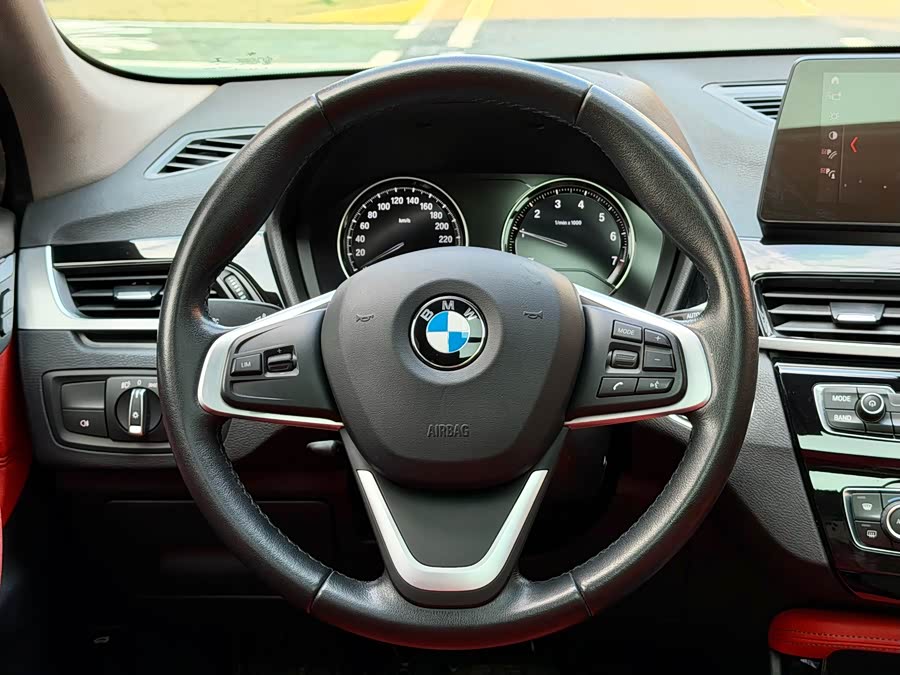 BMW X2 2020 car image #19