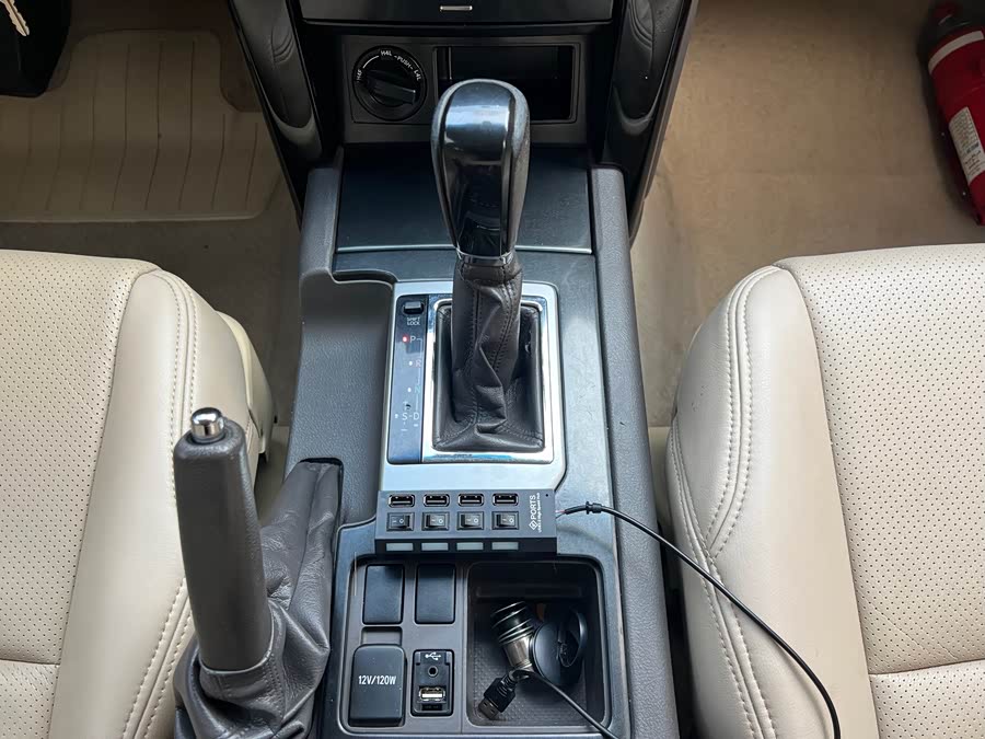 Toyota Land Cruiser Prado 2016 car image #19
