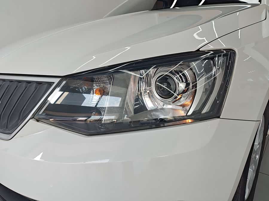 Skoda Fabia 2016 صورة سيارة #19