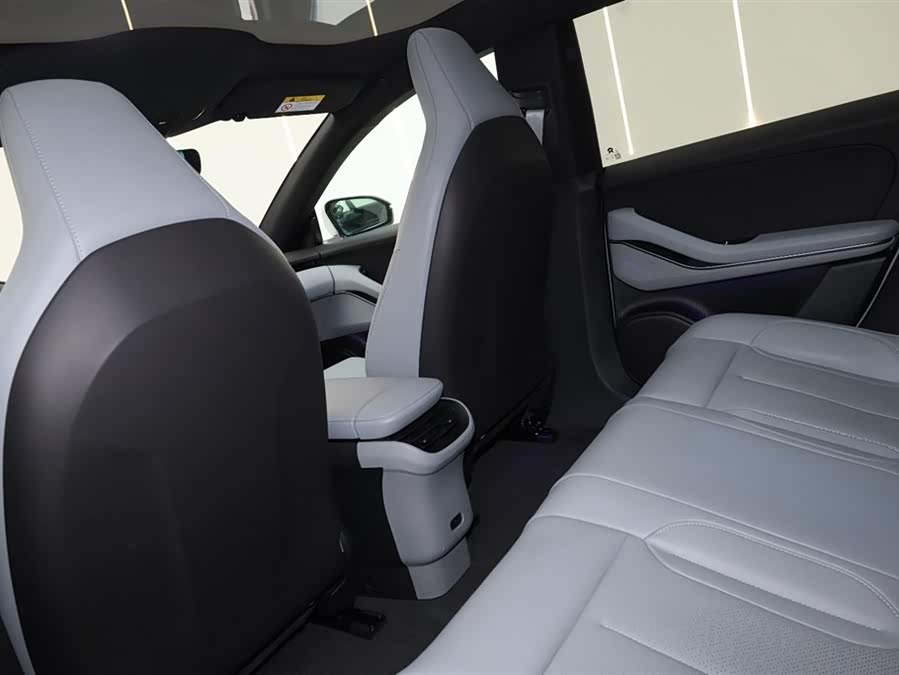 NIO ET5 2024 car image #19