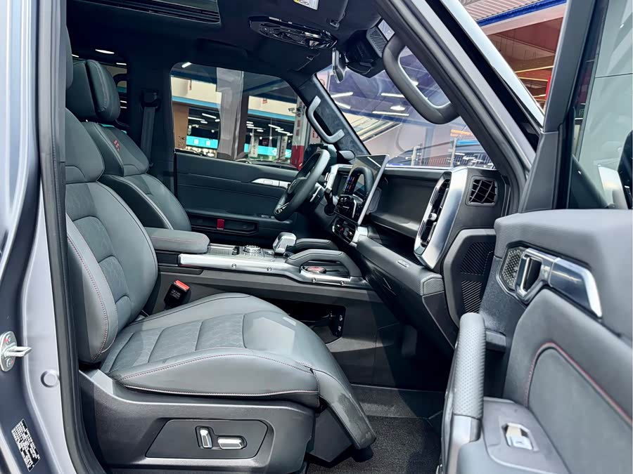 Jetour Traveller 2023 car image #19