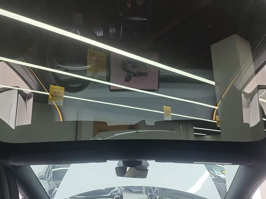 特斯拉 Model Y L 2025 汽车图片 #19