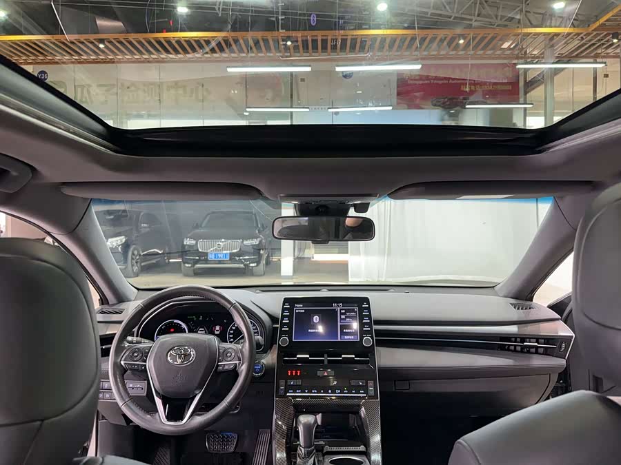 Toyota Avalon 2019 car image #19