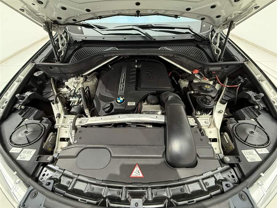 BMW X6 2015 immagine di auto #19