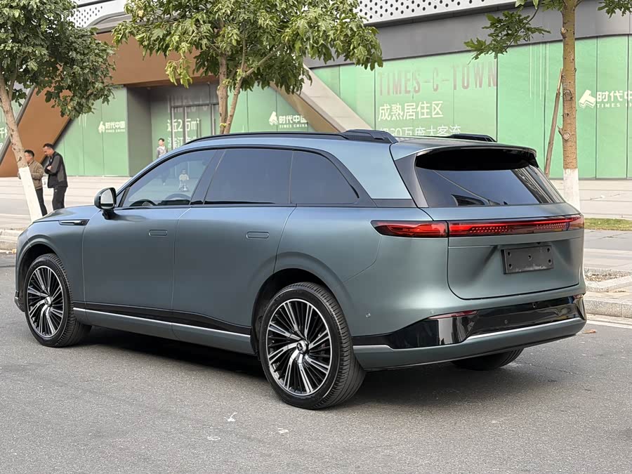 Xpeng G9 2024 car image #19