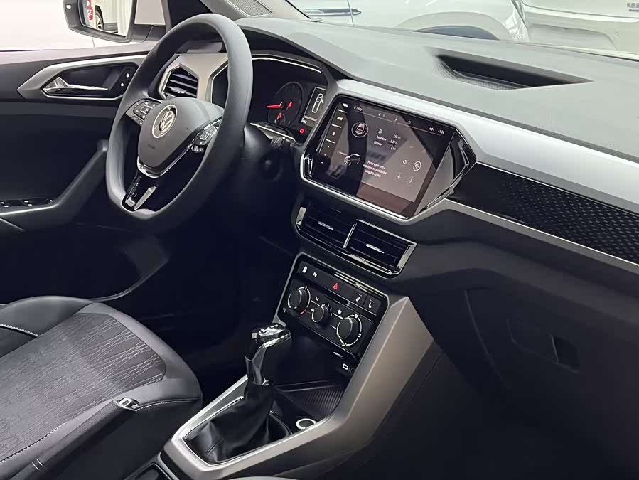 Volkswagen T-Cross 2021 car image #19