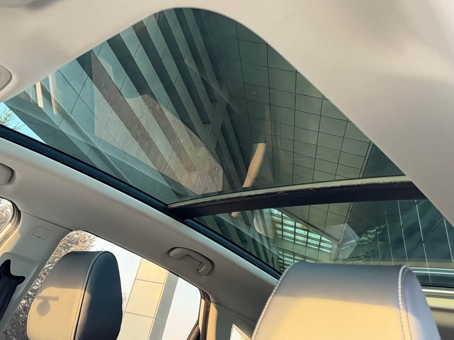 MG ZS 2019 car image #19