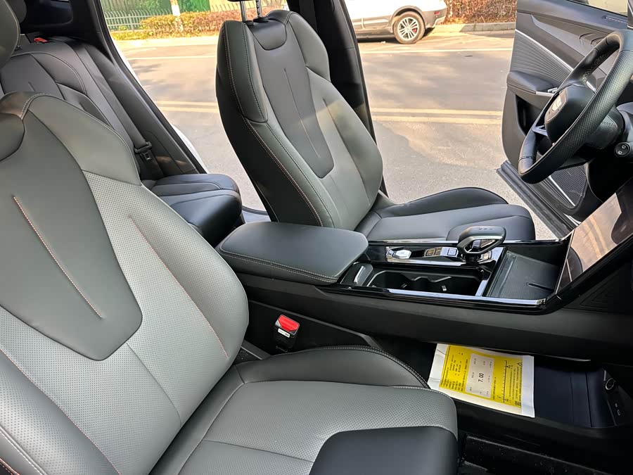 GEELY Boyue 2024 car image #19