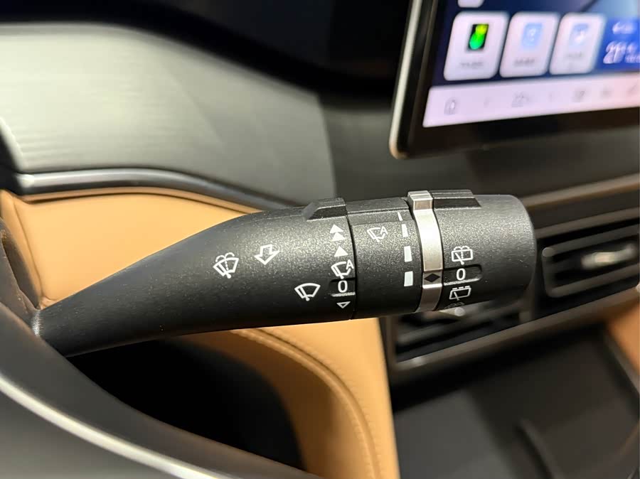 BYD SongL DM-i 2024 car image #19