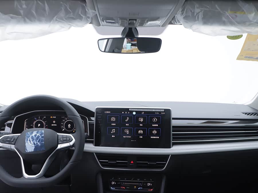 Volkswagen Tiguan L New Energy изображение автомобиля #19