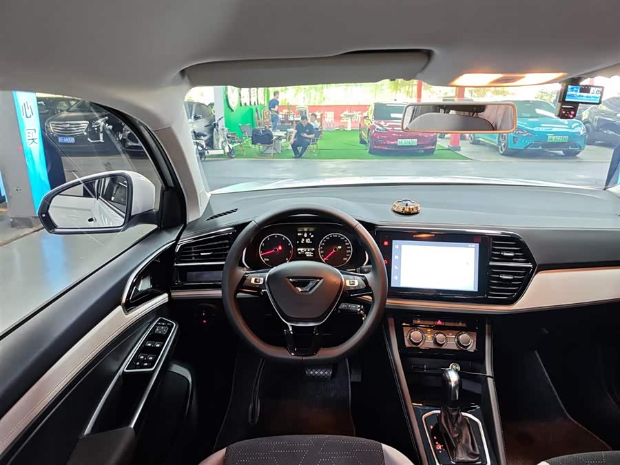 Jetta VS5 2025 car image #19