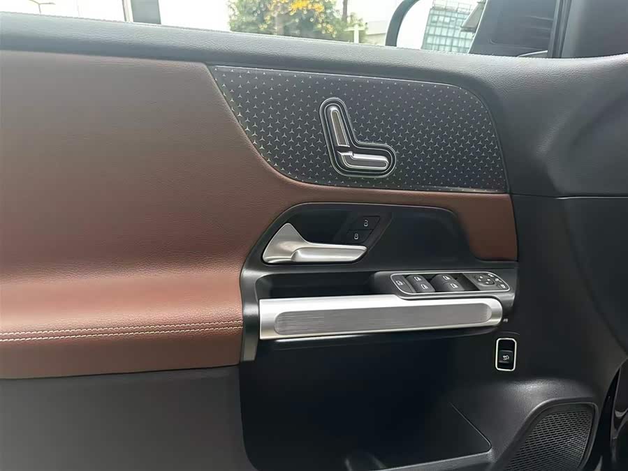 Mercedes-Benz GLB Class 2024 #19 Mercedes-Benz GLB Class 2024 immagine di auto #19