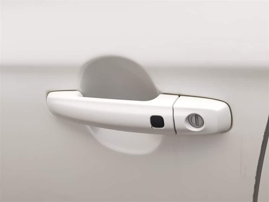 Suzuki S-Cross 2015 صورة سيارة #19