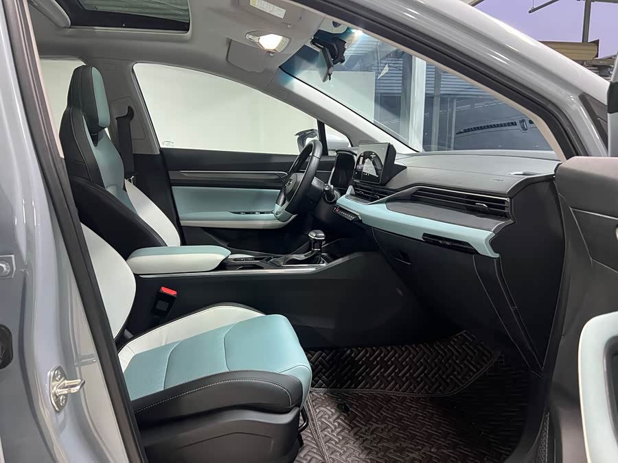 GEELY Emgrand S 2023 car image #19