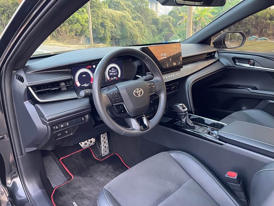 Toyota Camry 2024 immagine di auto #19