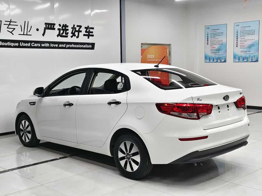 Kia K2 2015 imagen de coche #19