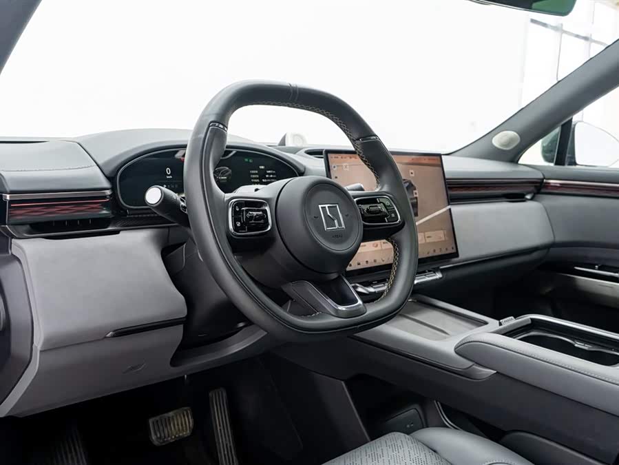 Zeekr 7X 2024 car image #19