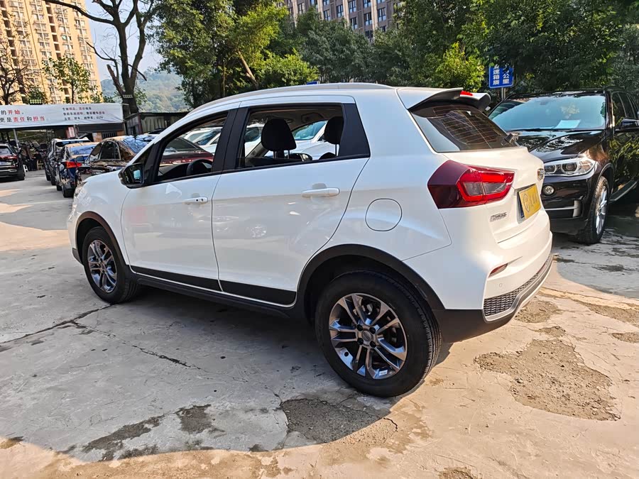 GEELY Vision X3 2020 #19 GEELY Vision X3 2020 صورة سيارة #19