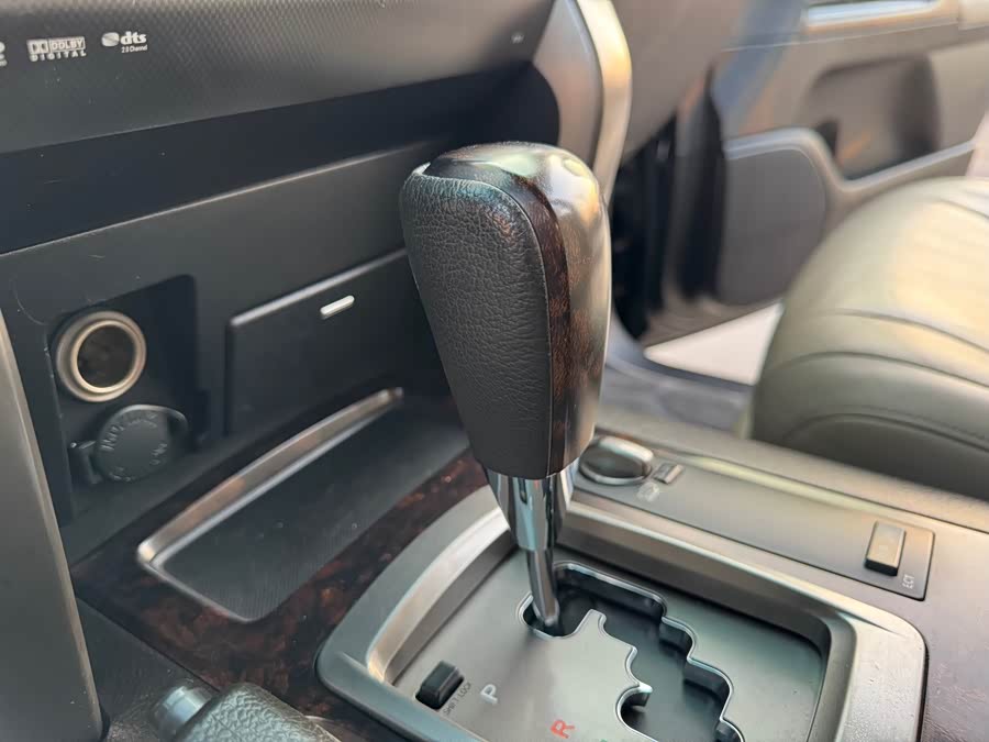 Toyota Land Cruiser 2008 car image #19