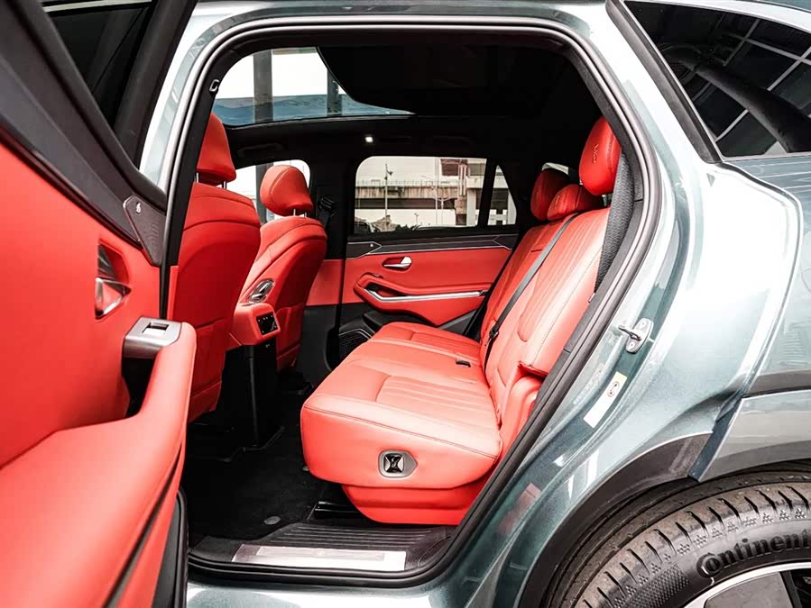 BYD Tang L 2025 immagine di auto #19