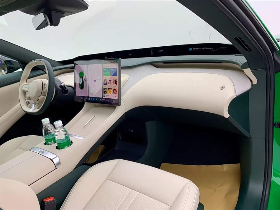 小米汽车 小米YU7 2025 #19 小米汽车 小米YU7 2025 汽车图片 #19