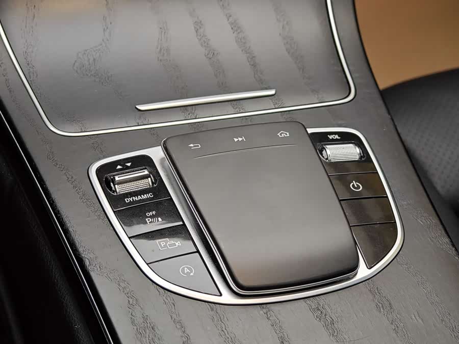 Mercedes-Benz C Class 2020 car image #19