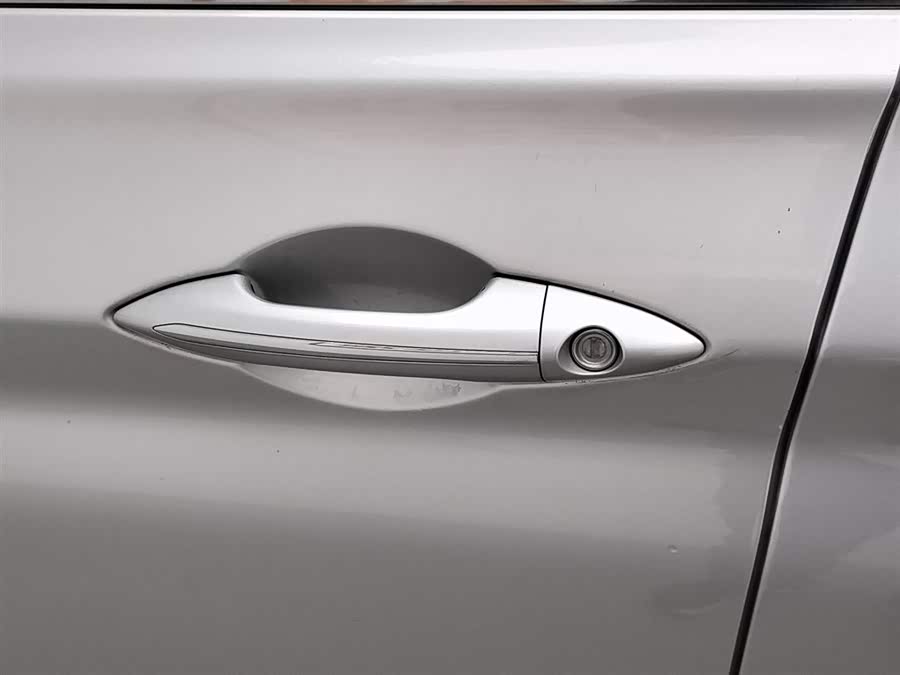 Changan Alsvin V7 2015 car image #19