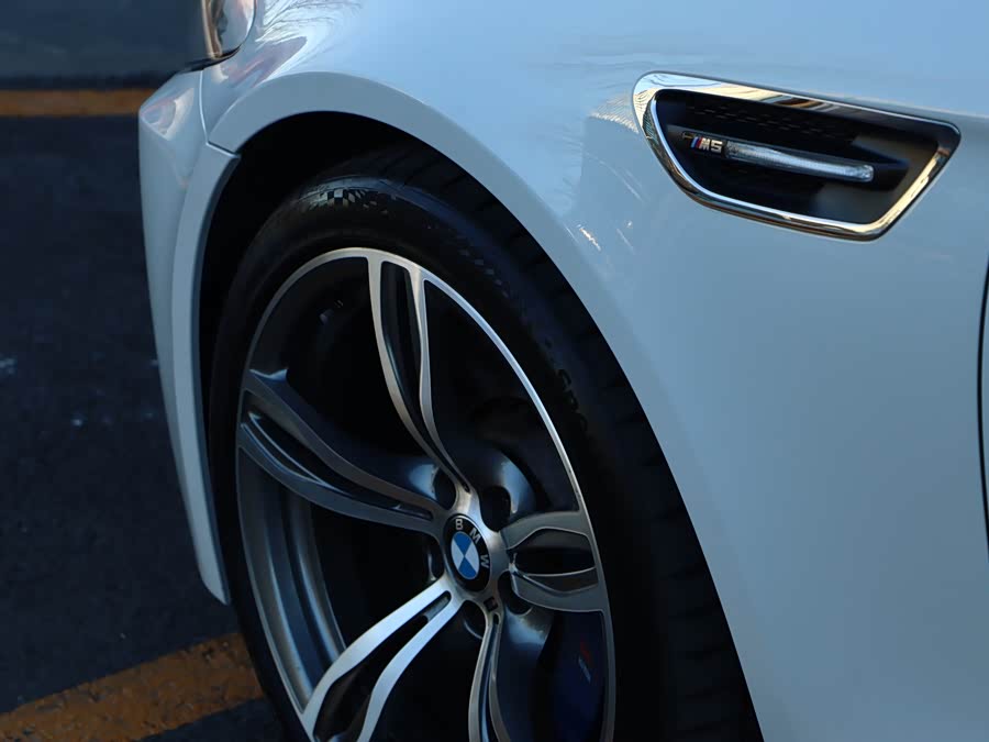 BMW M5 2013 #19 BMW M5 2013 car image #19