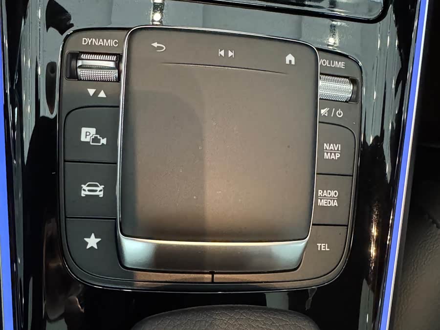 Mercedes-Benz GLB Class 2022 car image #19