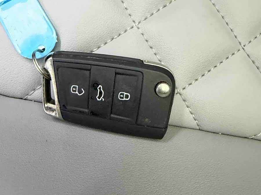 Volkswagen Tayron 2024 immagine di auto #19