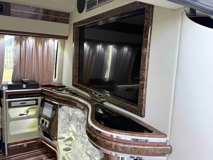 Ford E350 2015 #19 Ford E350 2015 car image #19