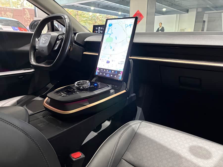 Toyota bZ3 2023 صورة سيارة #19