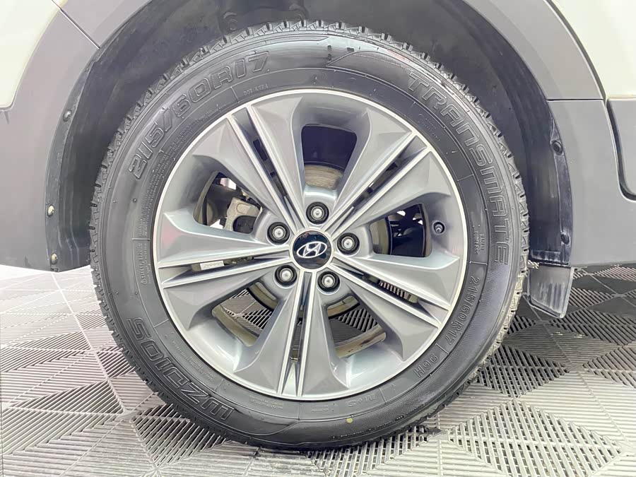 Hyundai ix25 2016 #19 Hyundai ix25 2016 car image #19