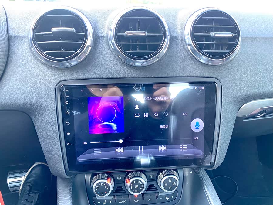 Audi TT 2012 car image #19