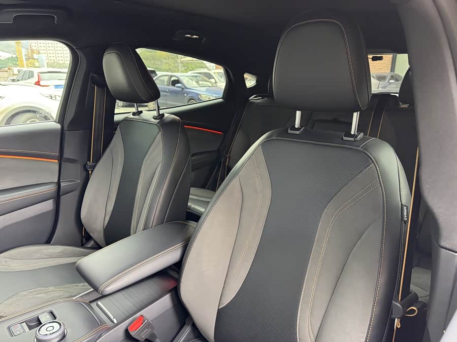 Ford Mustang Mach-E 2024 #19 Ford Mustang Mach-E 2024 صورة سيارة #19