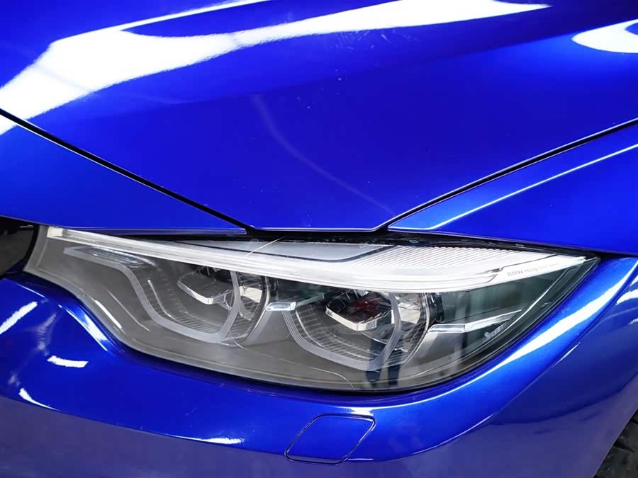 BMW M4 2019 car image #19