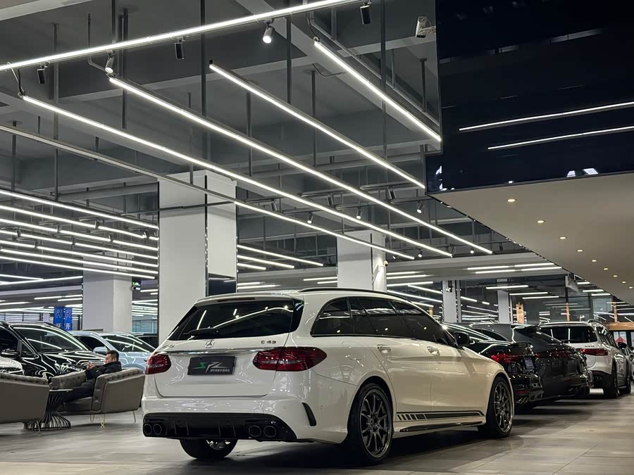 Mercedes-Benz C AMG 2021 car image #19