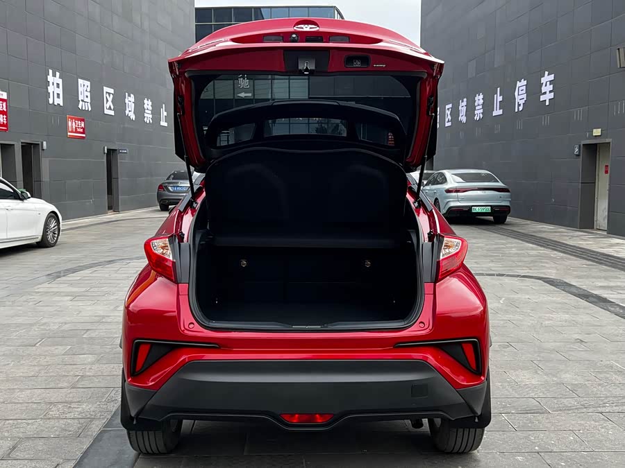 Toyota C-HR 2021 #19 Toyota C-HR 2021 immagine di auto #19