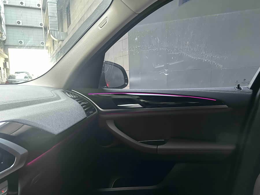 BMW X3 2020 car image #19