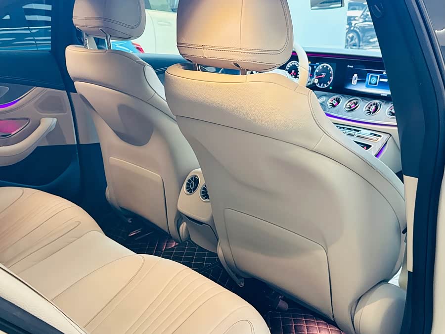 Mercedes-Benz CLS Class 2018 car image #19